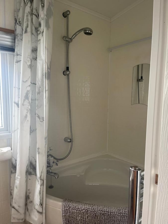 Immaculate 2-Bed Lodge In Monreith Newton Stewart Exterior photo